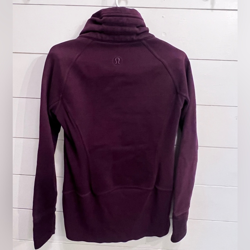 Lululemon Radiant Jacket Ii Cassis Size 8 - image 3